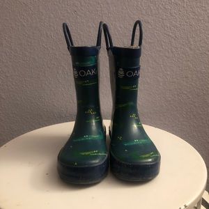 Green crocodile rain boots